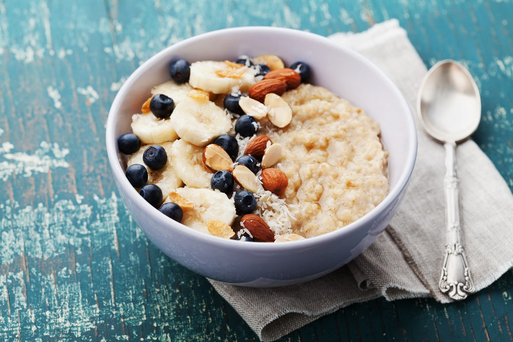 Oatmeal with fruits