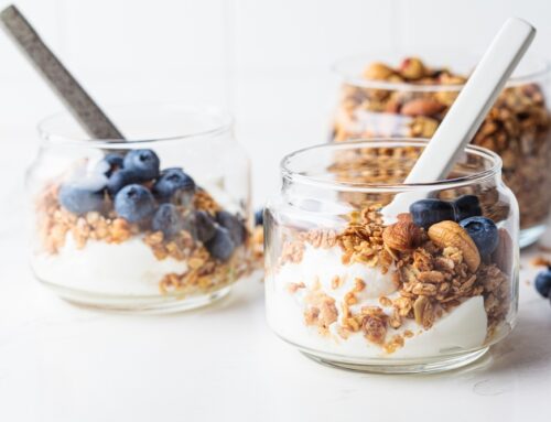 Blueberry-and-Mixed Nut Parfait (Diabetes Healthy)